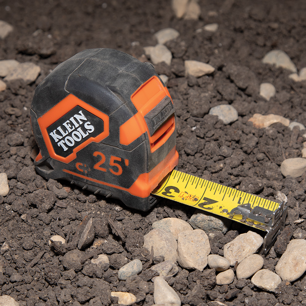 Klein Tools 69269-7 Tape Measure, 25' Measuring Range, Magnetic Double Hook, 13' Standout, SAE, 1/16'' Graduation, Automatic Rewind Type, Steel