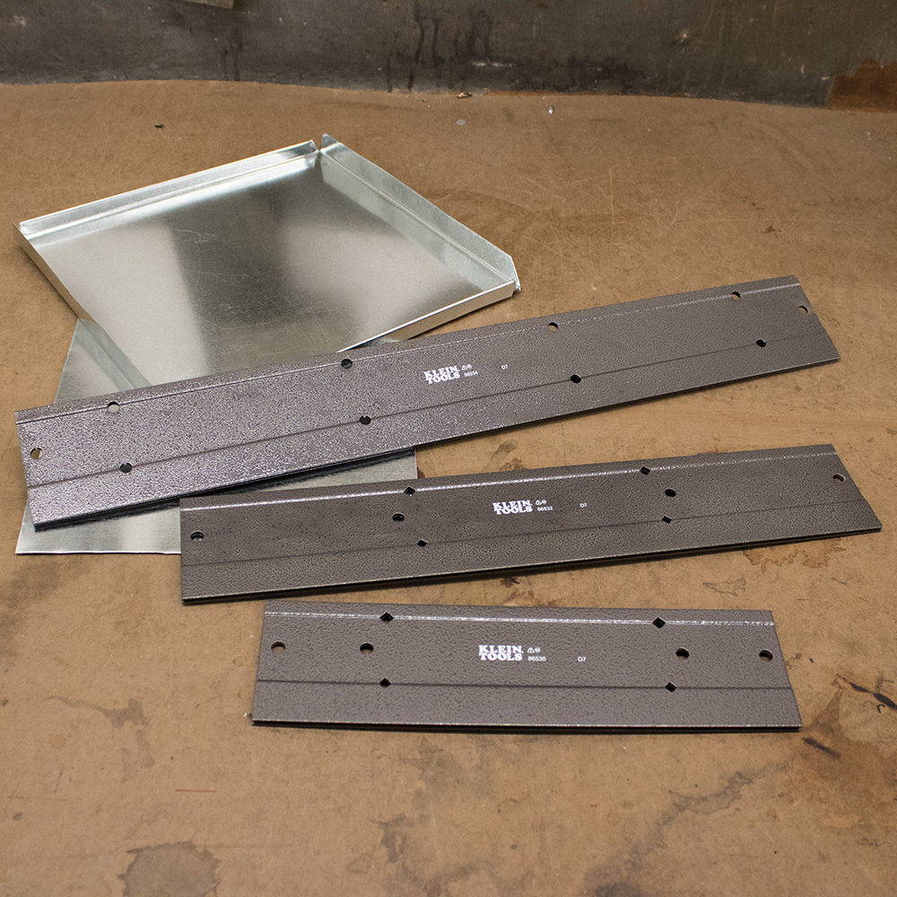 Klein Tools 86532 Folding Tool, 18" Overall Length, 3/8", 1" Folding Depth, â‰¤24 Ga (CRSM), â‰¤28 Ga (Stainless Steel) Gauge, 16 Gauge Steel, 18" L x 0.188" H x 3.25" W